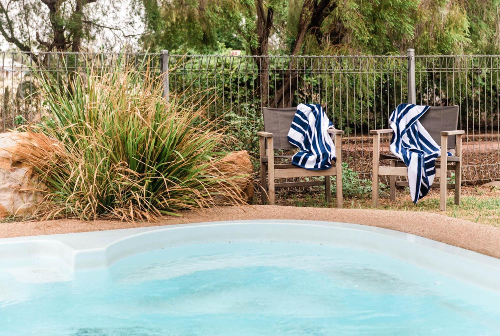 Saltbush Retreat Villa Лонгрийч Екстериор снимка