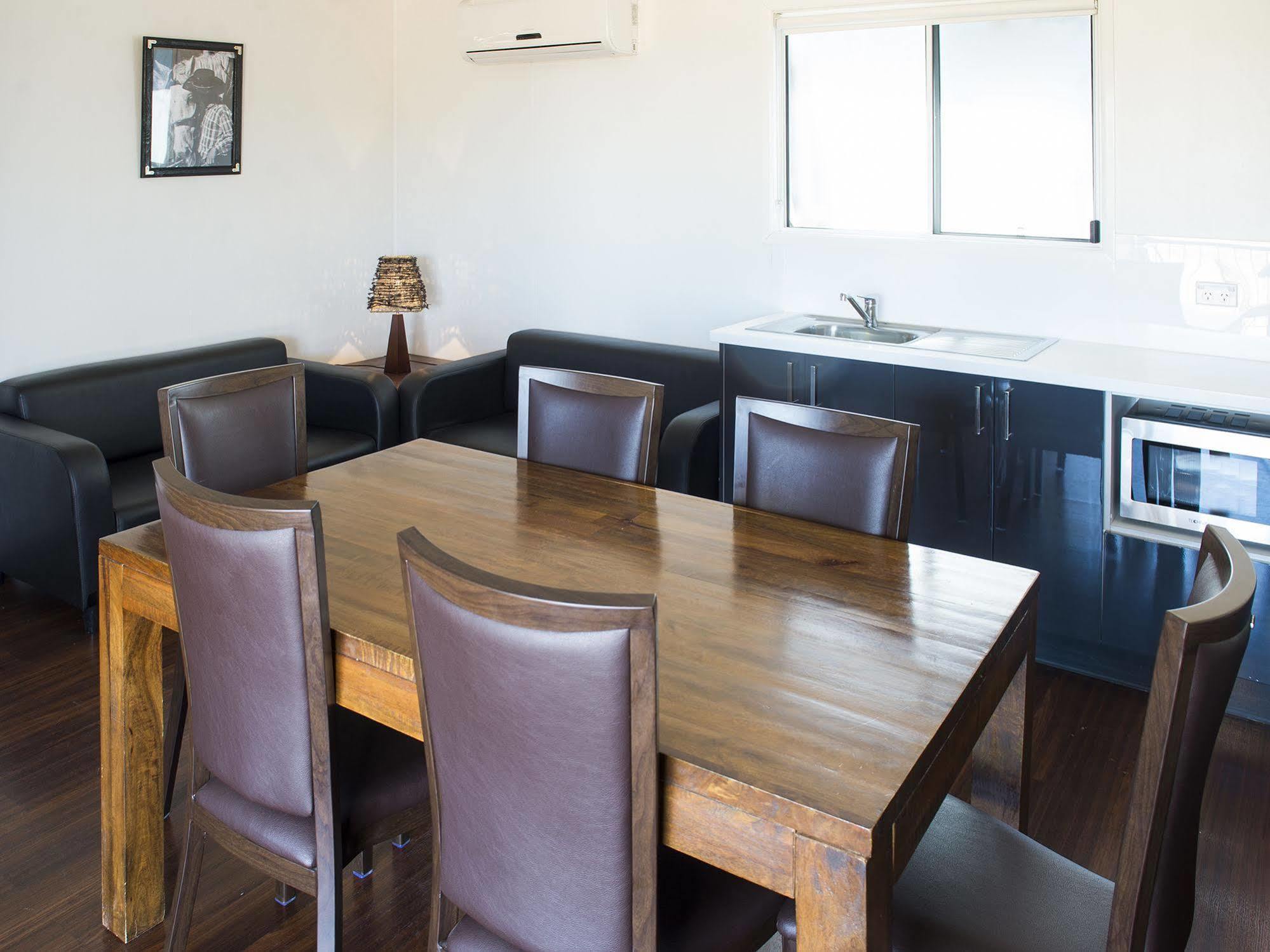 Saltbush Retreat Villa Лонгрийч Екстериор снимка